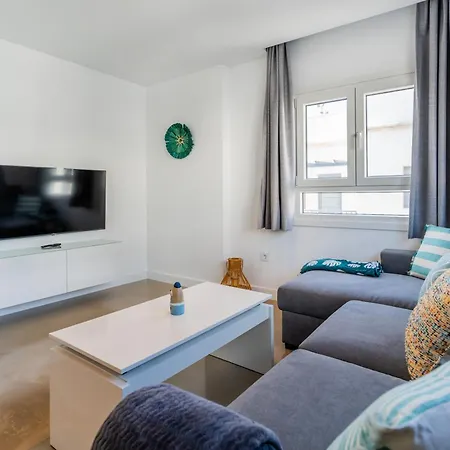 2 Apartments Sea Breeze Famara Buitenkant foto