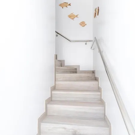 2 Apartments Sea Breeze Famara Buitenkant foto