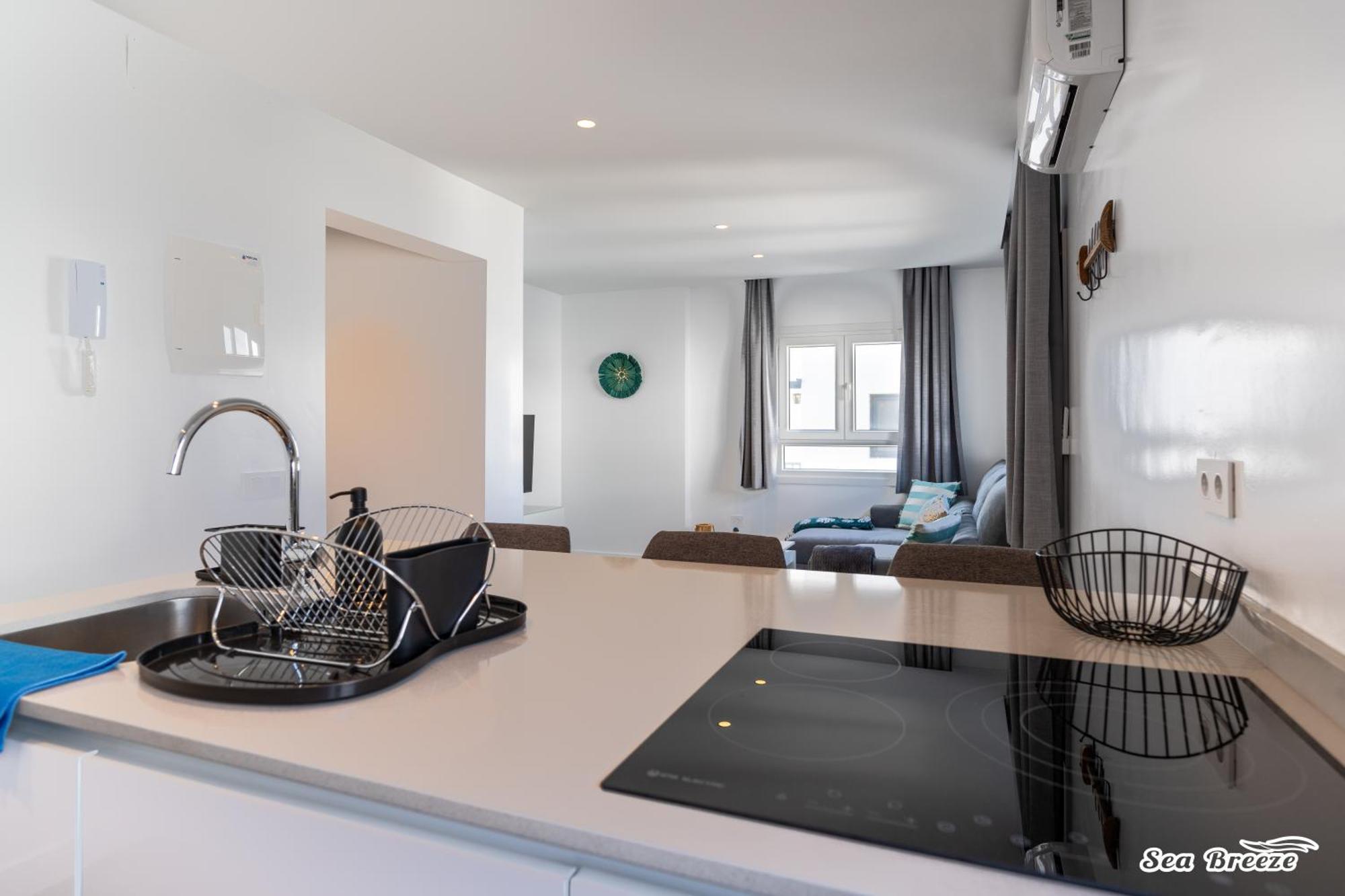 2 Sea Breeze Apartament